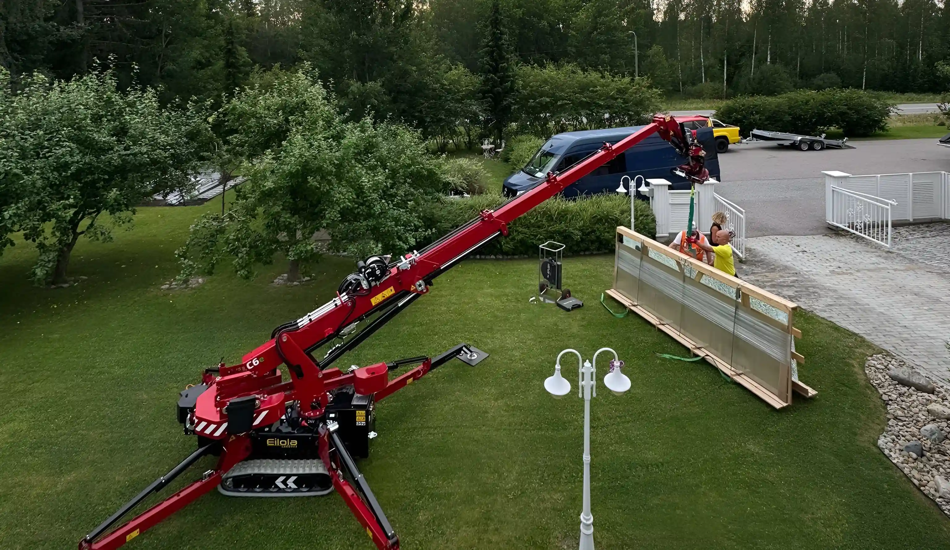 Mininosturi ahtaisiin kohteisiin